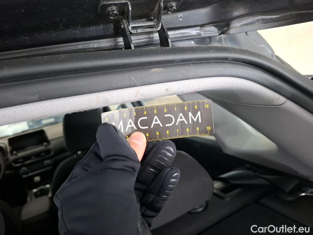  Hyundai  Konna HYUNDAI Kona / 2020 / 5P / SUV 1.0 T-GDI 120 HYBRID 48V BUSINESS #45