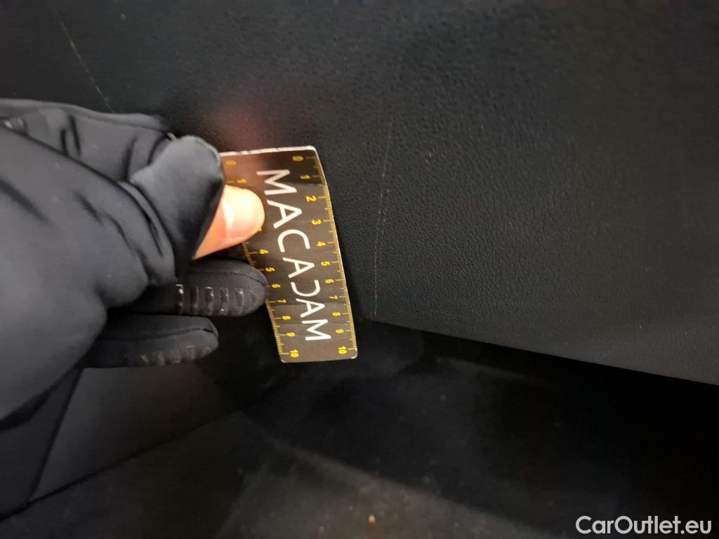  Hyundai  Konna HYUNDAI Kona / 2020 / 5P / SUV 1.0 T-GDI 120 HYBRID 48V BUSINESS #29