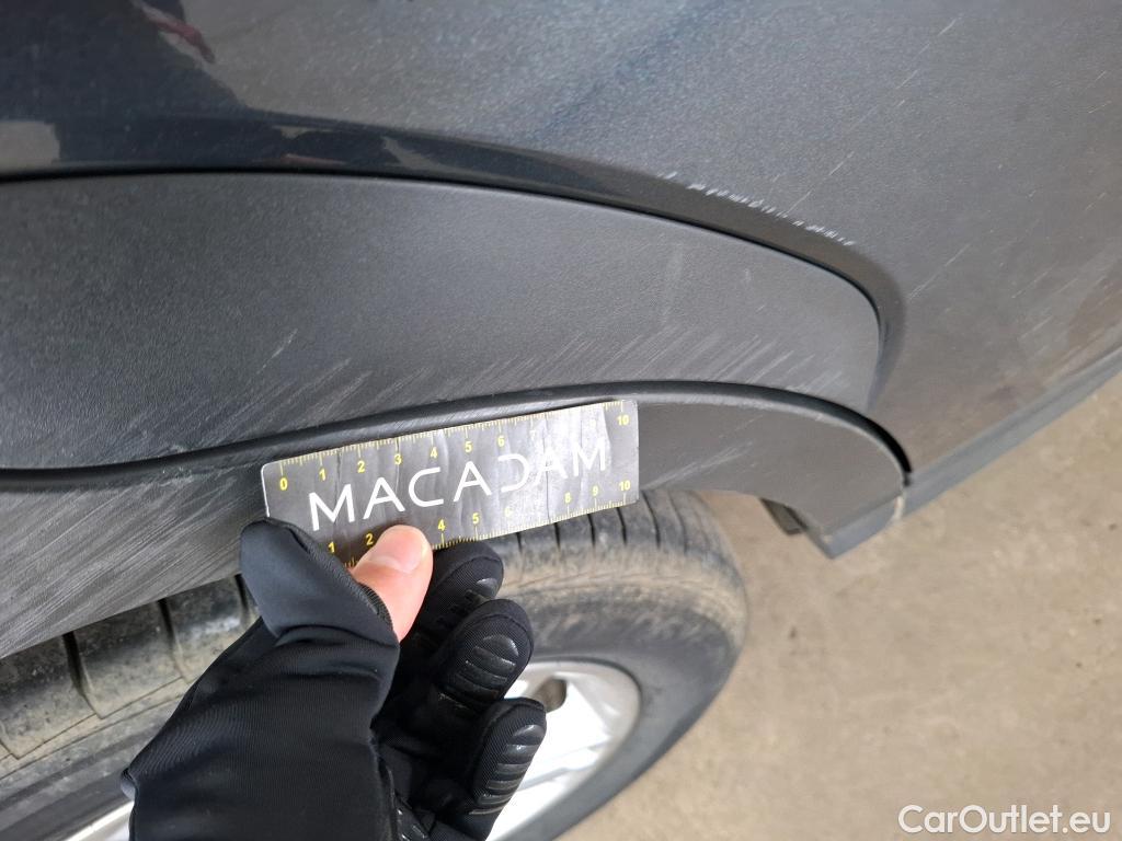  Hyundai  Konna HYUNDAI Kona / 2020 / 5P / SUV 1.0 T-GDI 120 HYBRID 48V BUSINESS #70