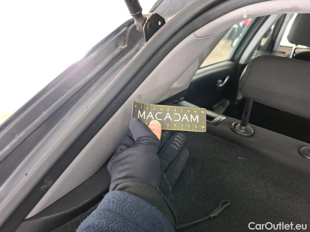  Hyundai  Konna HYUNDAI Kona / 2020 / 5P / SUV 1.0 T-GDI 120 HYBRID 48V BUSINESS #46