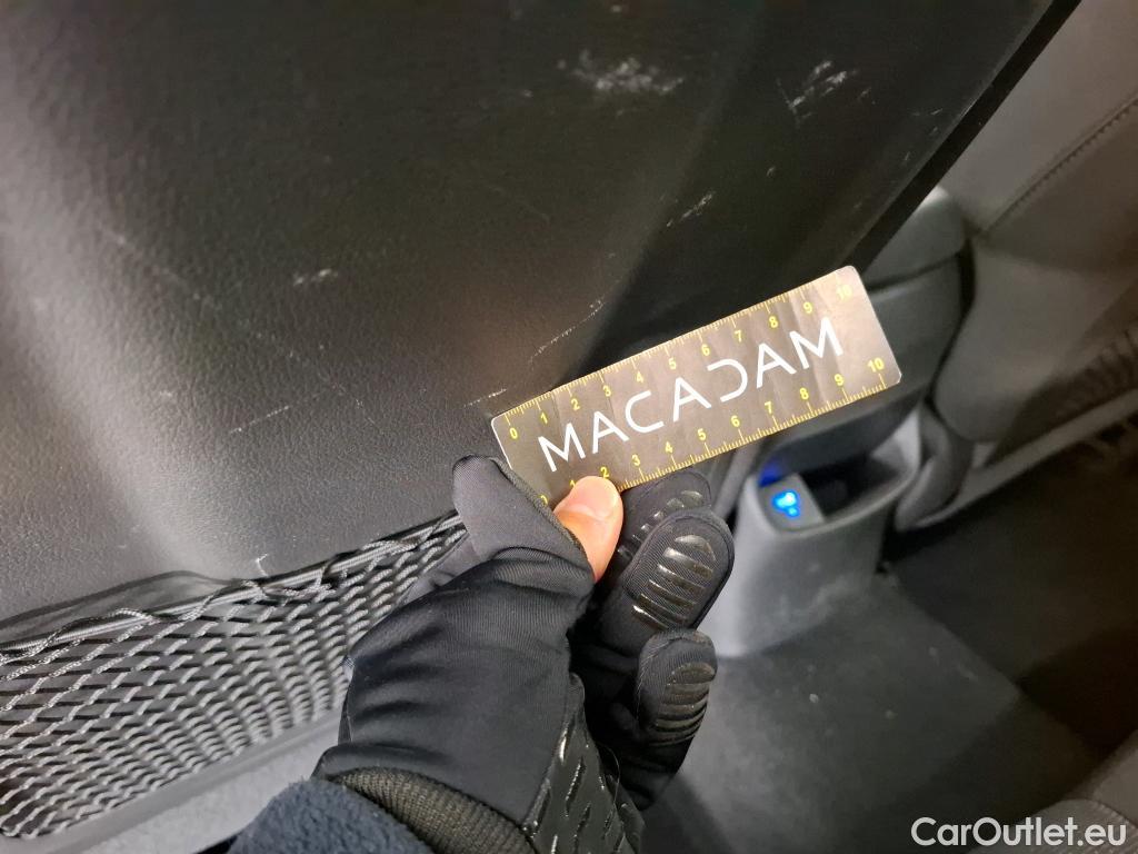  Hyundai  Konna HYUNDAI Kona / 2020 / 5P / SUV 1.0 T-GDI 120 HYBRID 48V BUSINESS #34