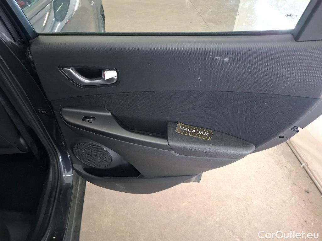  Hyundai  Konna HYUNDAI Kona / 2020 / 5P / SUV 1.0 T-GDI 120 HYBRID 48V BUSINESS #37
