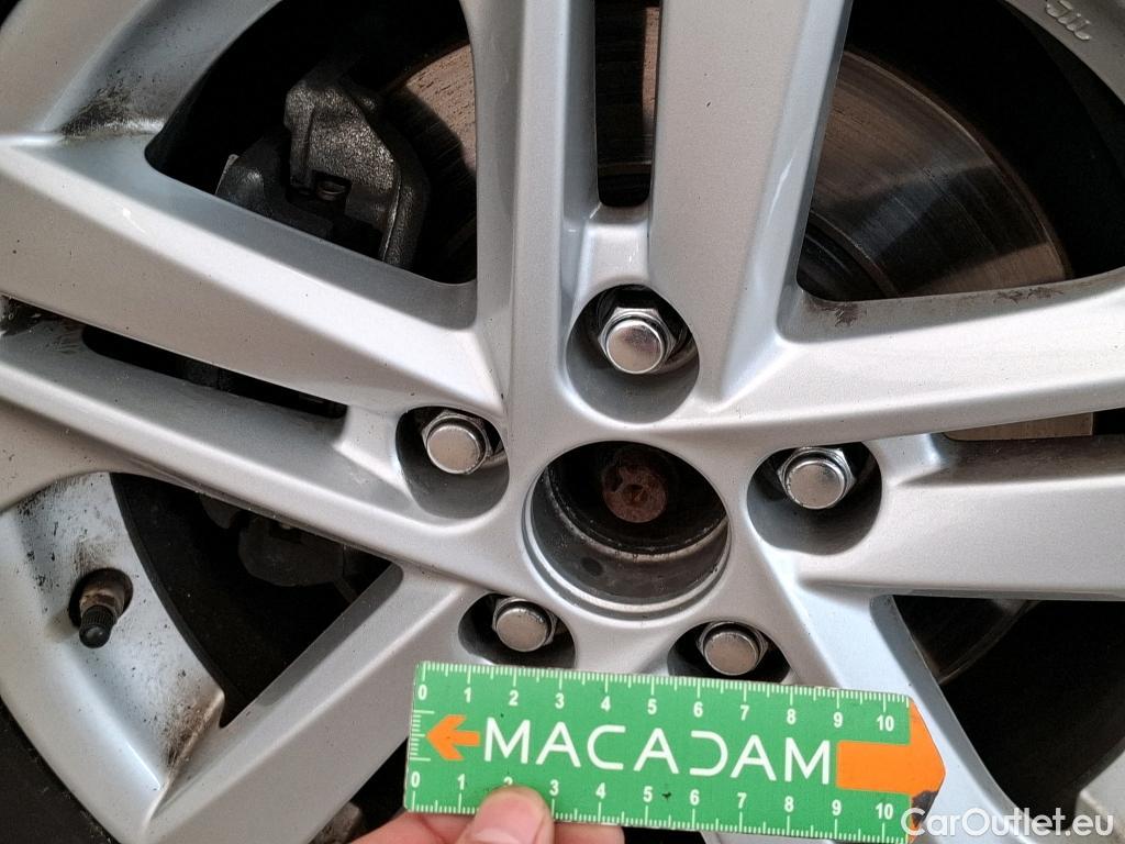  Toyota  Corolla TOYOTA  Touring Sports / 2018 / 5P / Break Hybride 122h Dynamic Business Stage Acad #2