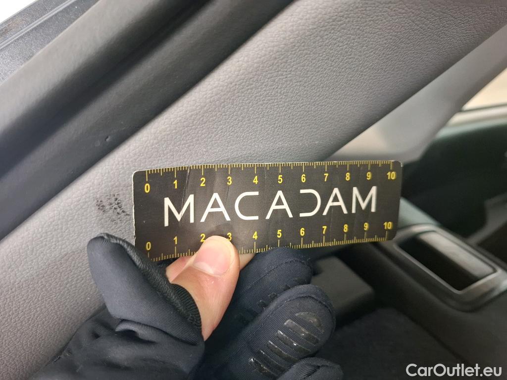  Hyundai  Konna HYUNDAI Kona / 2020 / 5P / SUV 1.0 T-GDI 120 HYBRID 48V BUSINESS #48