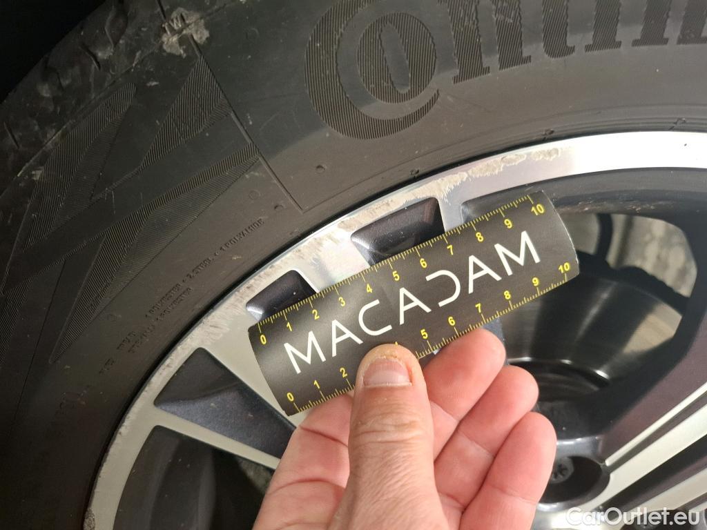  Renault  Megane RENAULT Mégane Berline / 2020 / 5P / Berline evolution TCe 140 #15