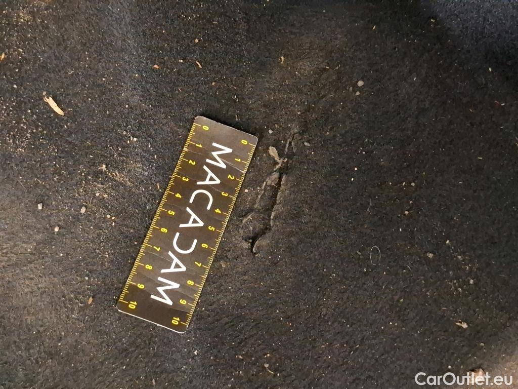  Hyundai  Konna HYUNDAI Kona / 2020 / 5P / SUV 1.0 T-GDI 120 HYBRID 48V BUSINESS #32