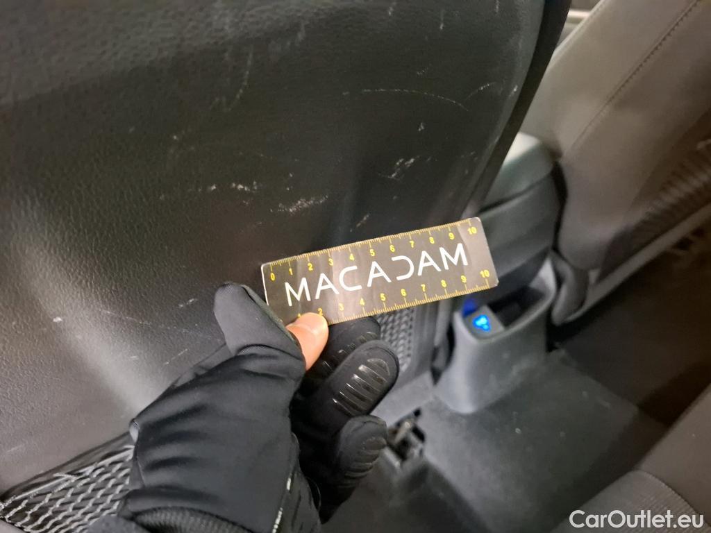  Hyundai  Konna HYUNDAI Kona / 2020 / 5P / SUV 1.0 T-GDI 120 HYBRID 48V BUSINESS #35