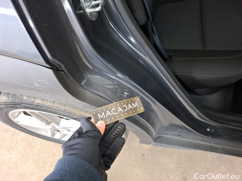  Hyundai  Konna HYUNDAI Kona / 2020 / 5P / SUV 1.0 T-GDI 120 HYBRID 48V BUSINESS #55