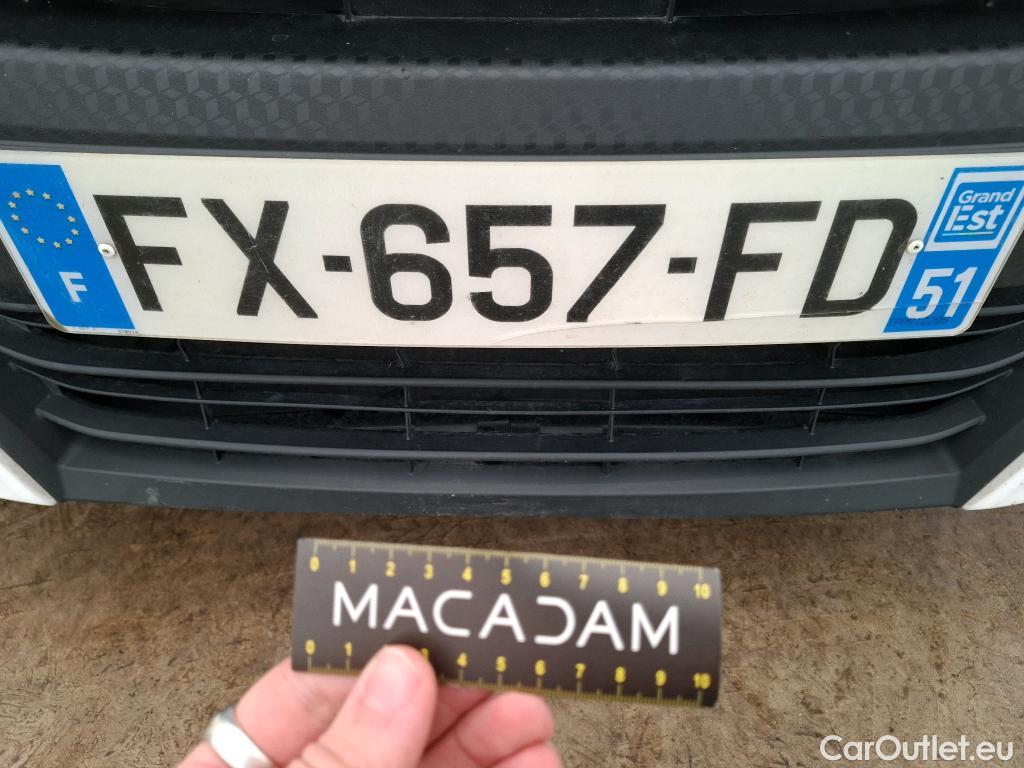  Toyota  Yaris TOYOTA  Hybride / 2019 / 5P / Berline Hybride 116h France Business Stage Acad #15