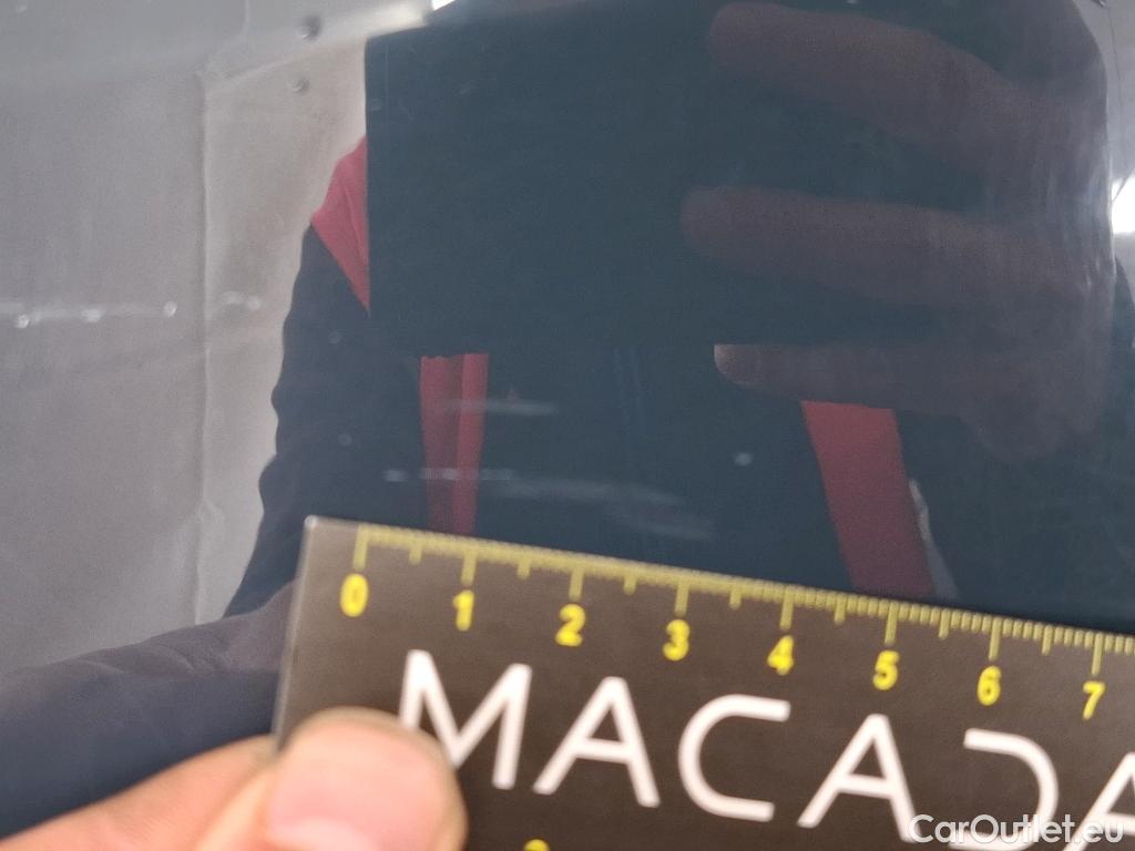  Renault  Captur RENAULT  / 2019 / 5P / SUV Intens TCe 140 FAP -21 #12