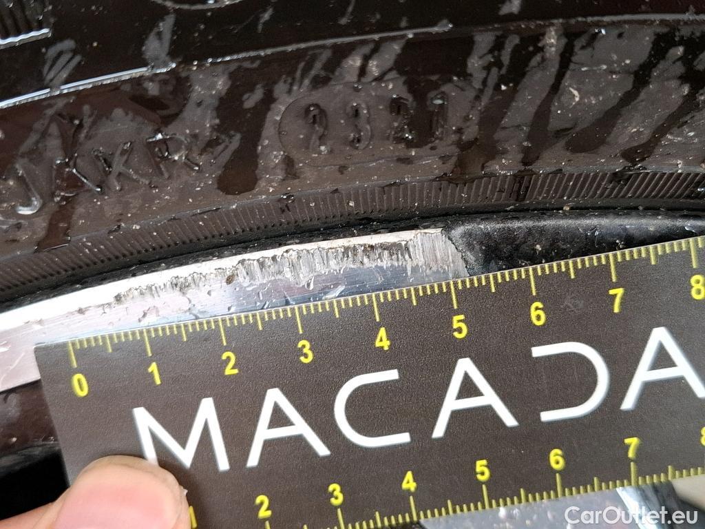  Renault  Captur RENAULT  / 2019 / 5P / SUV Intens TCe 140 FAP -21 #21