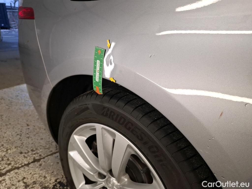  Peugeot  308 PEUGEOT  SW / 2017 / 5P / Break Puretech 110 S&S Active Business #2