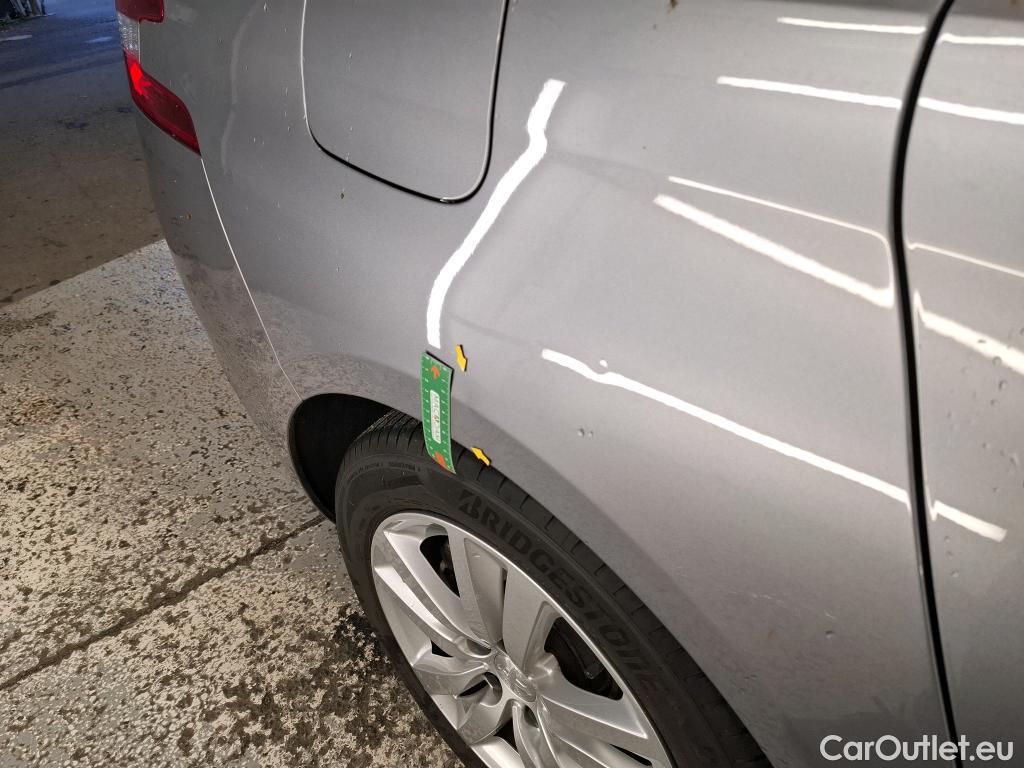  Peugeot  308 PEUGEOT  SW / 2017 / 5P / Break Puretech 110 S&S Active Business #1