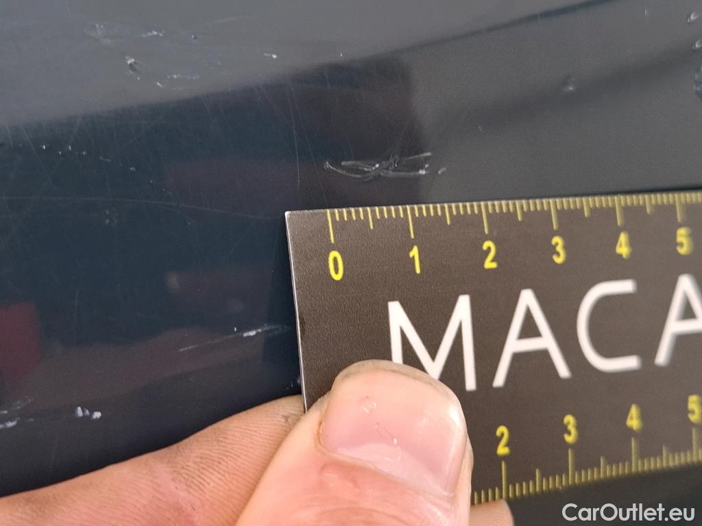  Renault  Captur RENAULT  / 2019 / 5P / SUV Intens TCe 140 FAP -21 #16