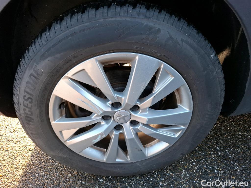  Peugeot  3008  Active Business 1.2 PureTech 130CV BVA8 E6d #2