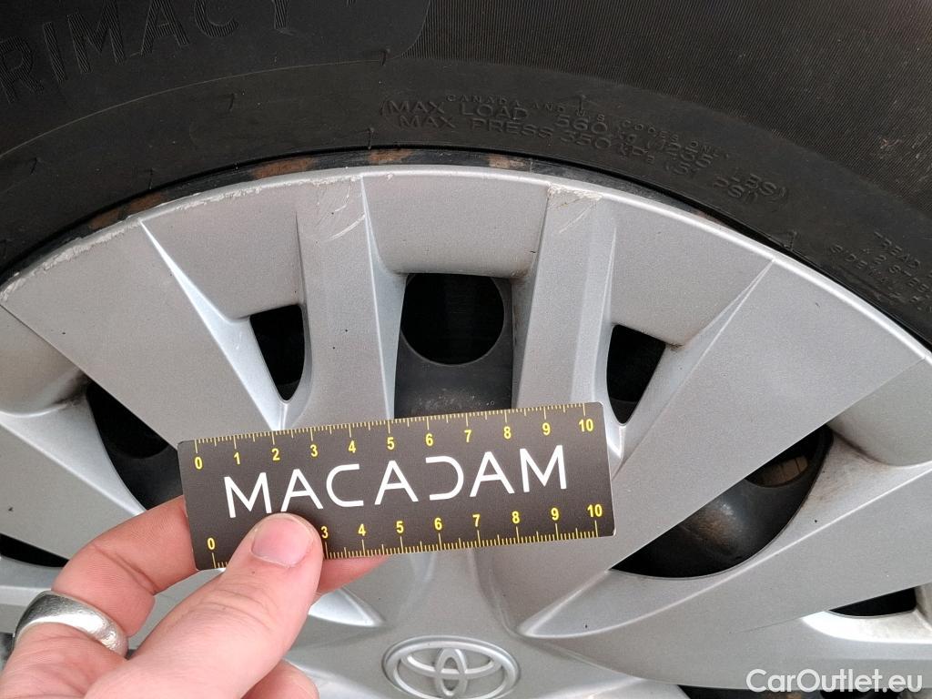  Toyota  Yaris TOYOTA  Hybride / 2019 / 5P / Berline Hybride 116h France Business Stage Acad #27