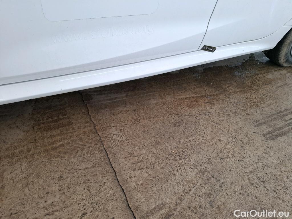  Toyota  Yaris TOYOTA  Hybride / 2019 / 5P / Berline Hybride 116h France Business Stage Acad #29