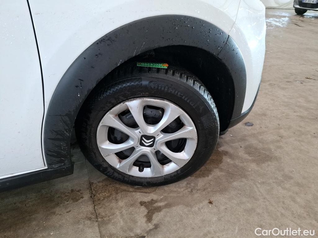  Citroen  C3  Société Feel 1.5 BlueHDI 100CV BVM6 E6d #26