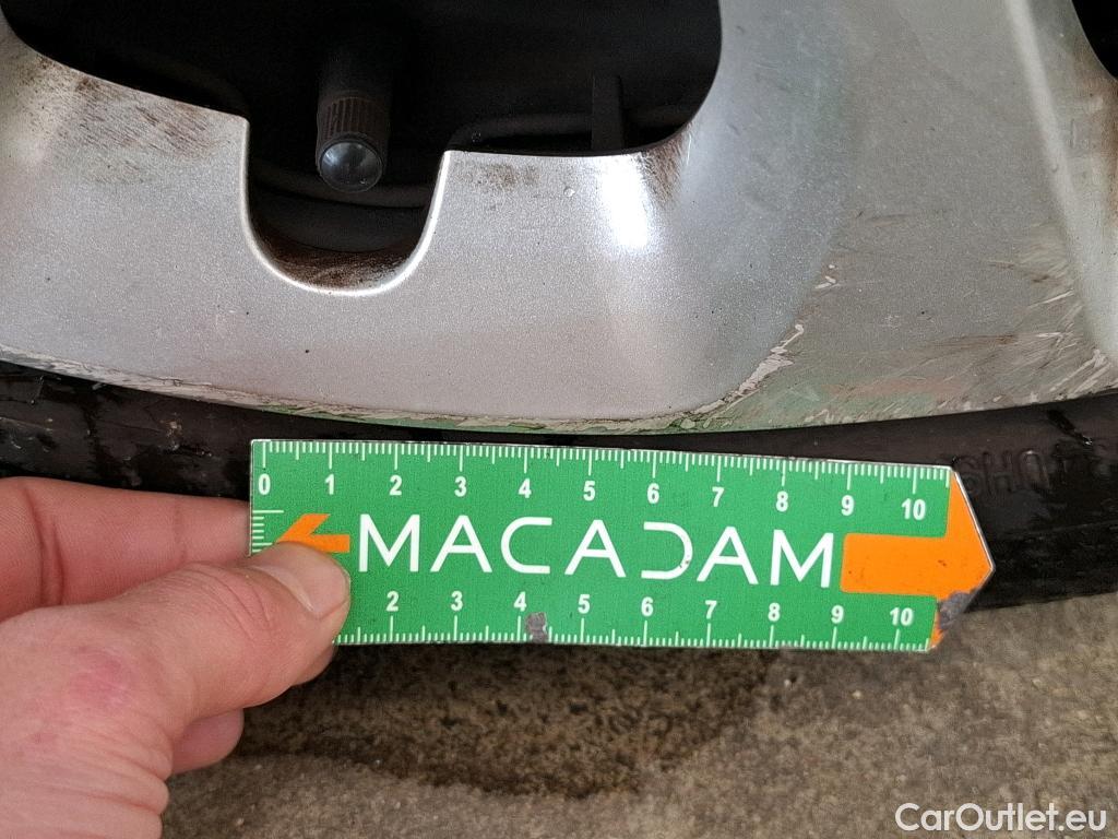  Citroen  C3  Société Feel 1.5 BlueHDI 100CV BVM6 E6d #31