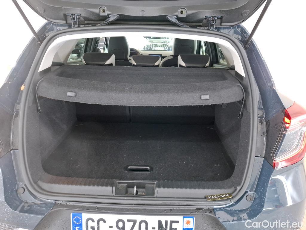  Renault  Captur RENAULT  / 2019 / 5P / SUV Intens TCe 140 FAP -21 #17