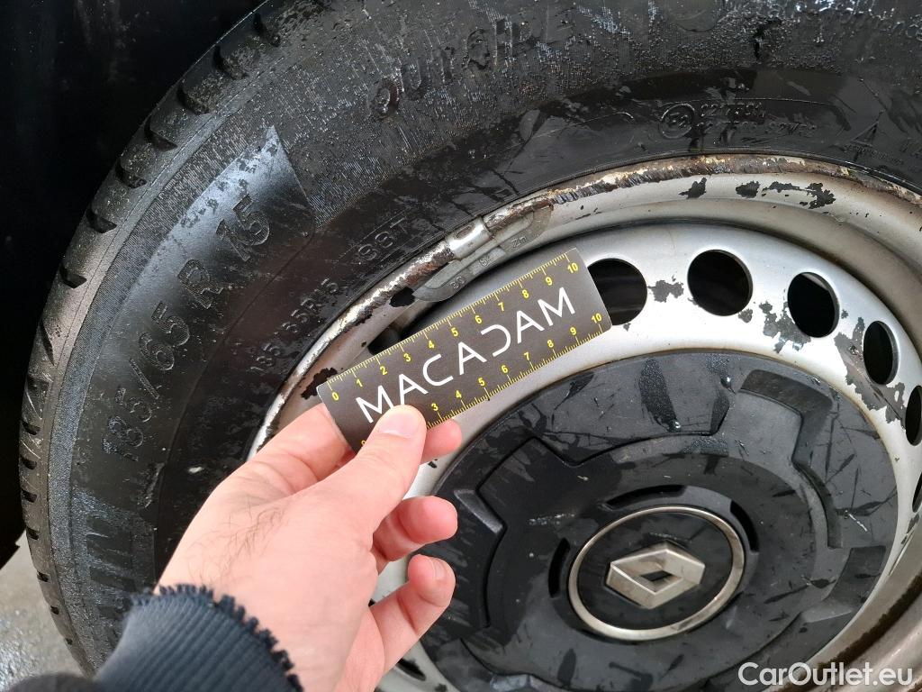  Renault  EXPRESS RENAULT  / 2021 / 4P / Fourgonnette Confort - Blue dCi 95-22 #13