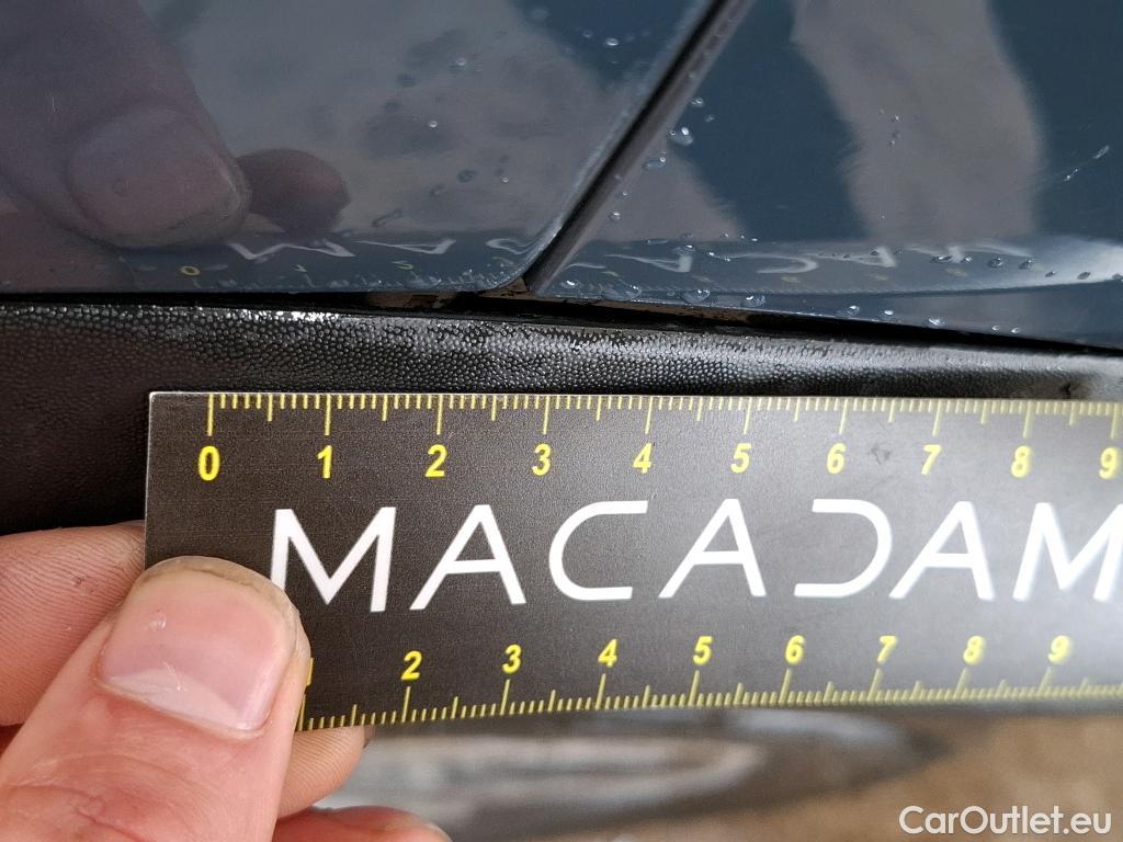  Renault  Captur RENAULT  / 2019 / 5P / SUV Intens TCe 140 FAP -21 #26