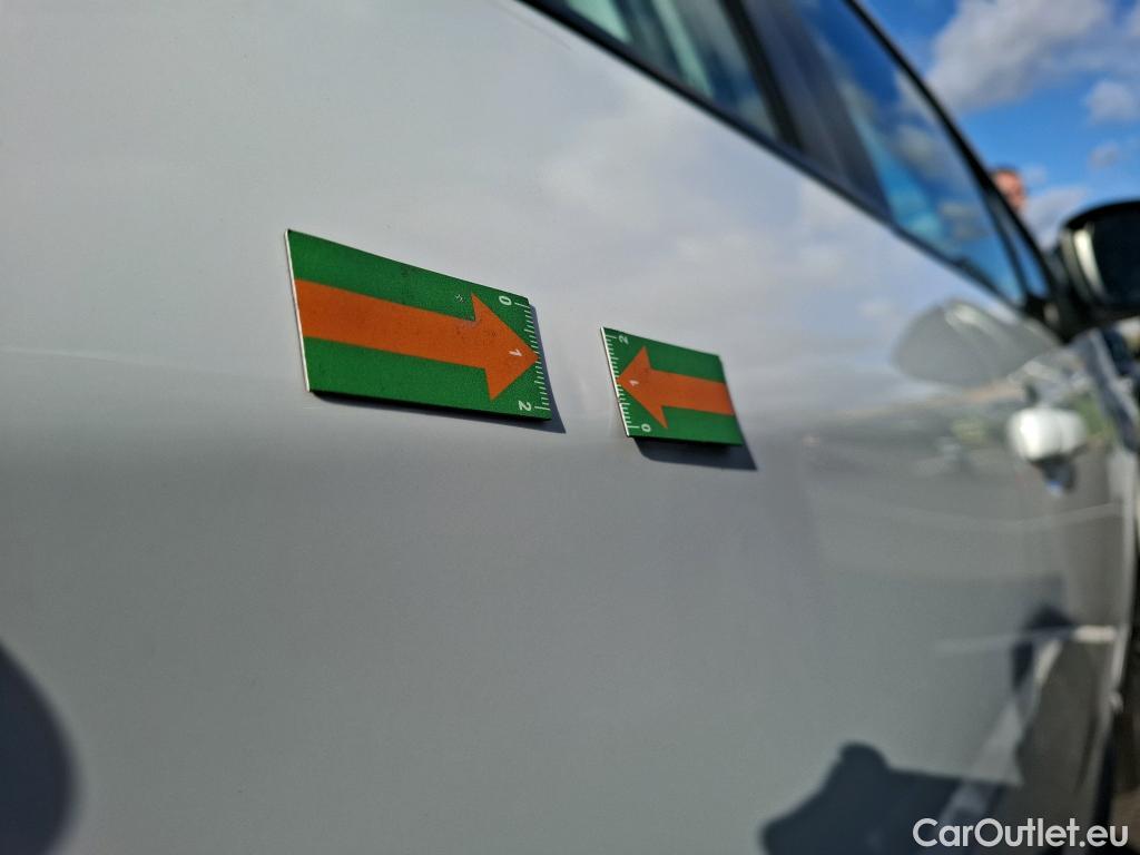  Peugeot  2008 PEUGEOT  / 2016 / 5P / Crossover Puretech 110 S&S ACTIVE #30