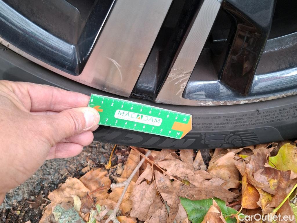  Peugeot  3008  Allure Business 1.2 PureTech 130CV BVM6 E6d #9