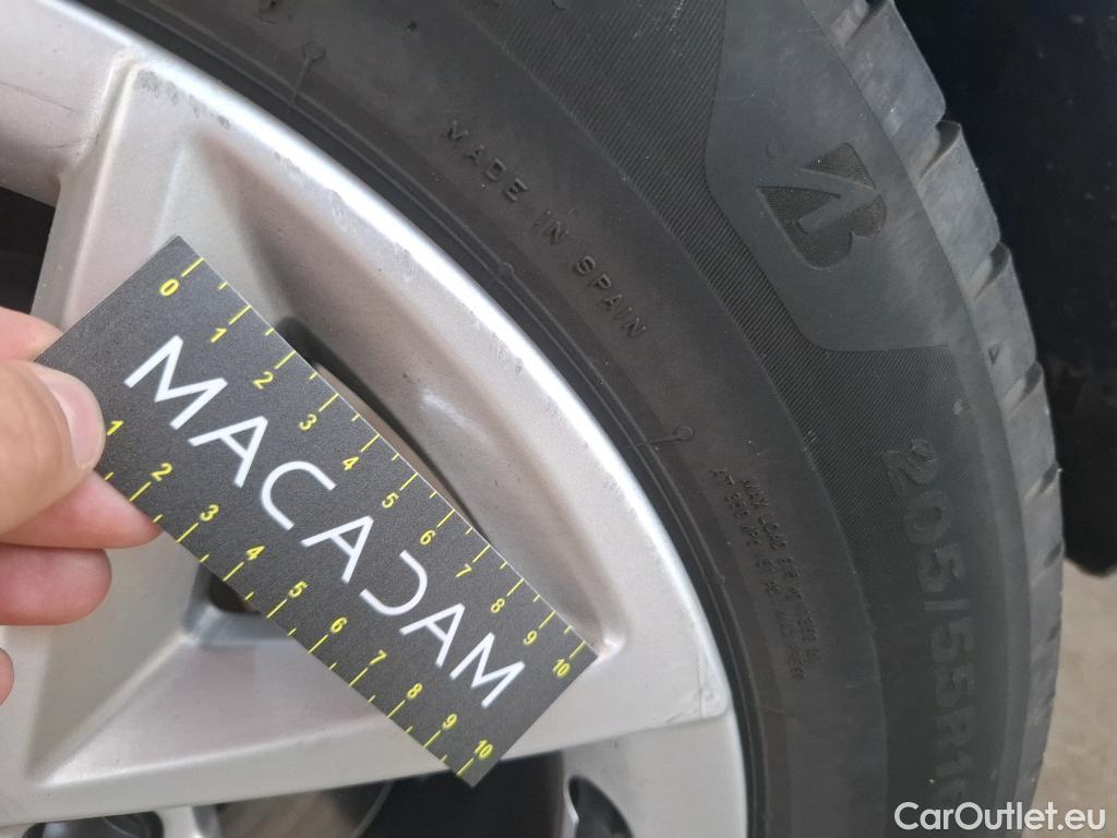  Seat  Leon SEAT  Sportstourer / 2020 / 5P / Break 1.0 eTSI 110 DSG S&S Style Business #7