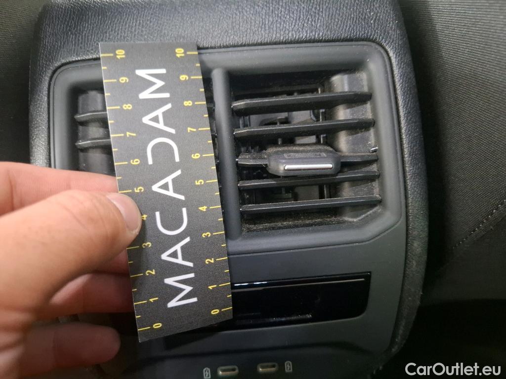  Seat  Leon SEAT  Sportstourer / 2020 / 5P / Break 1.0 eTSI 110 DSG S&S Style Business #17