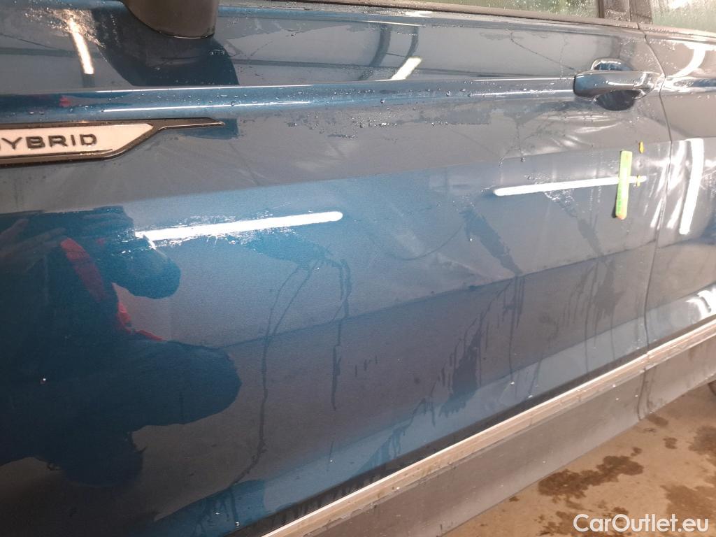  Volkswagen  Tiguan VOLKSWAGEN  / 2020 / 5P / SUV 1.4 eHybrid 245 DSG6 Life Business #11