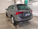  Volkswagen  Tiguan VOLKSWAGEN  / 2016 / 5P / SUV 1.5 TSI 150 EVO DSG7 Carat #2
