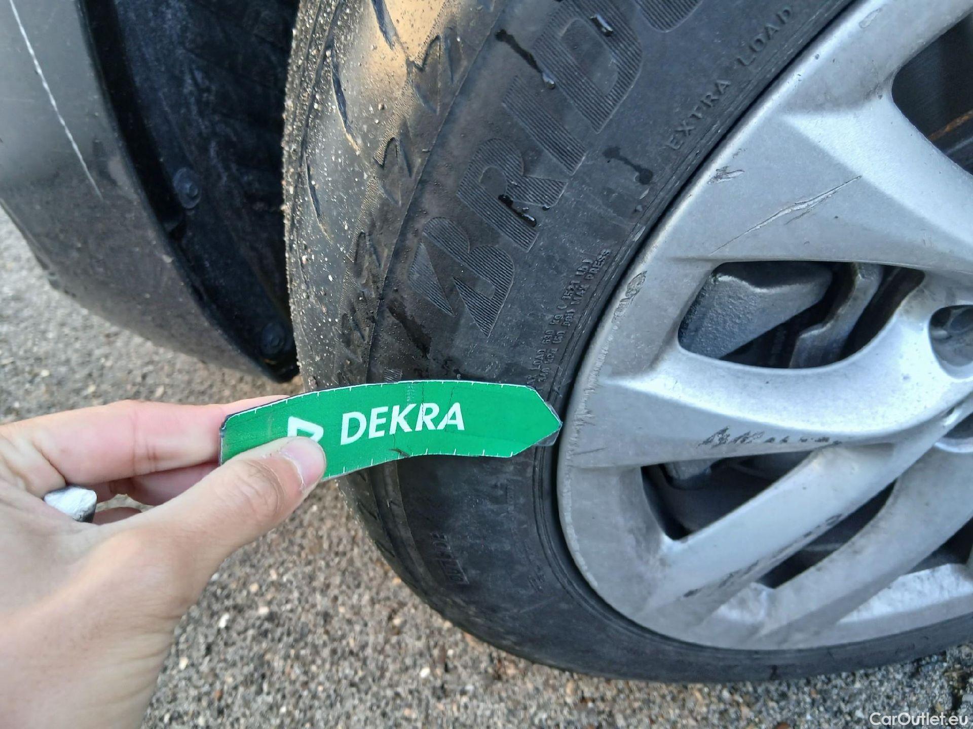  Bmw  Serie 2 BMW  Gran Tourer/2018/5P/monovolumen compacto 218d xDrive #6