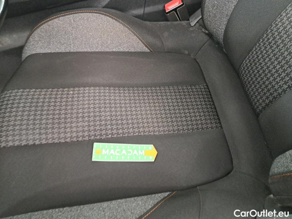  Peugeot  5008  Active Business 1.2 PureTech 130CV BVM6 E6d #17