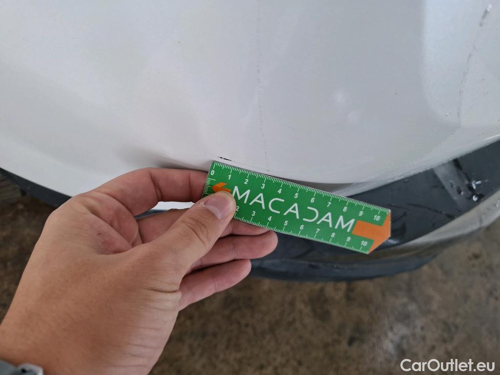  Peugeot  3008 PEUGEOT  / 2020 / 5P / SUV 1.6 HYBRID4 300 E-EAT8 GT Pack #15