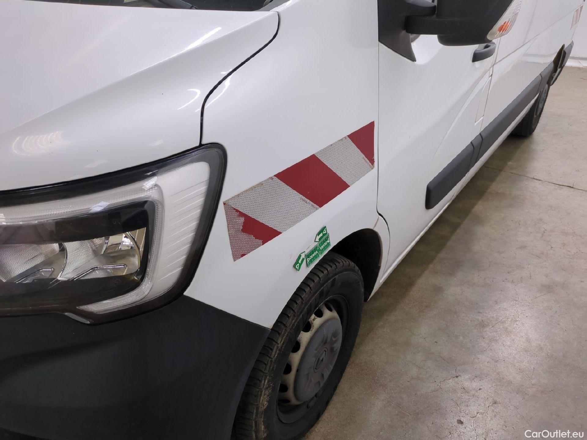  Renault  Master RENAULT  / 2019 / 4P / Fourgon tôlé CA Tr GCF F3500 L2H2 Energy dCi 180 #8