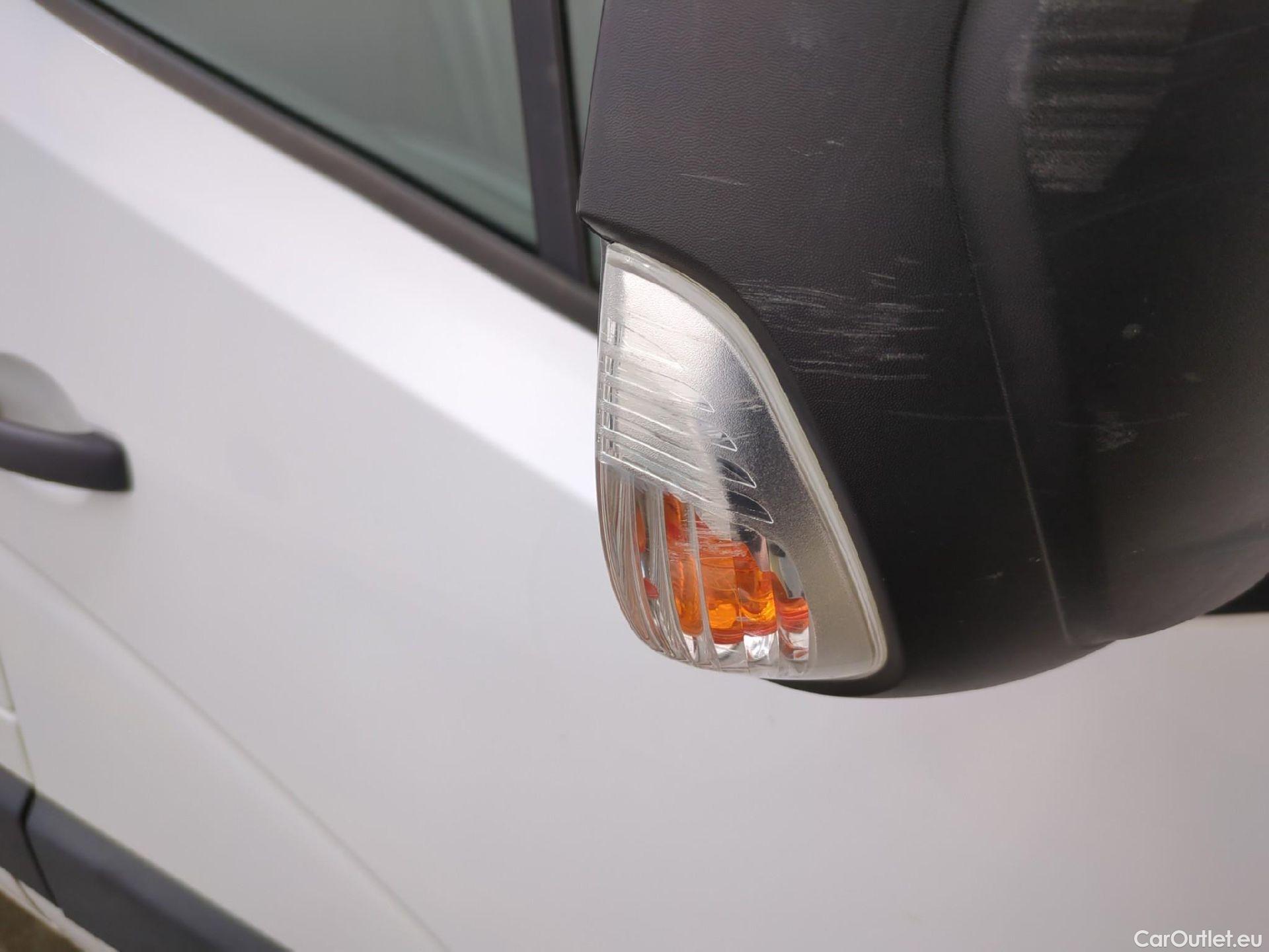  Renault  Master RENAULT  / 2019 / 4P / Fourgon tôlé CA Tr GCF F3500 L2H2 Energy dCi 180 #19