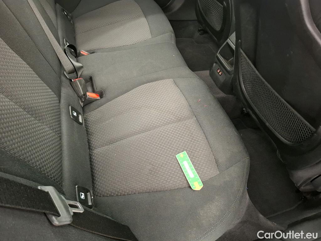  Bmw  Serie 1 BMW Série 1 / 2019 / 5P / Berline 116i DKG7 Business Design #4