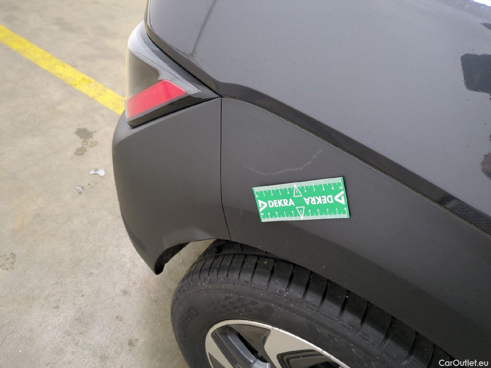  Hyundai  Konna Kona Business Hybrid 2WD 1.6 GDI 140CV BVA6 E6d #3