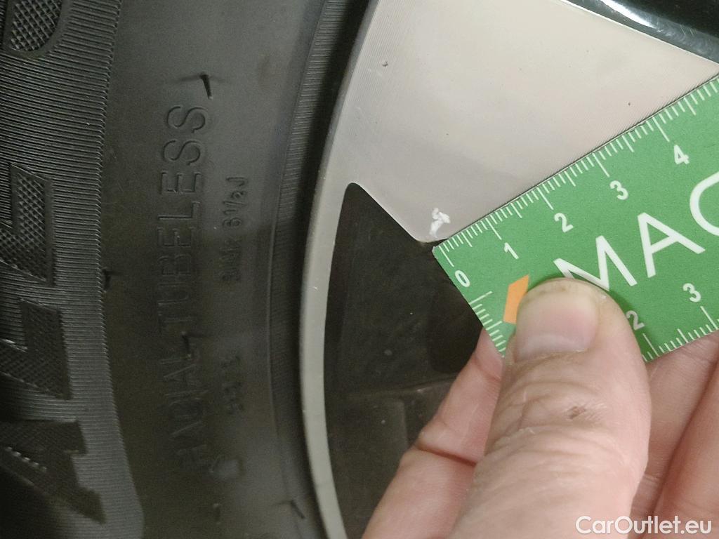  Peugeot  2008  Allure Business 1.2 PureTech 100CV BVM6 E6d #8