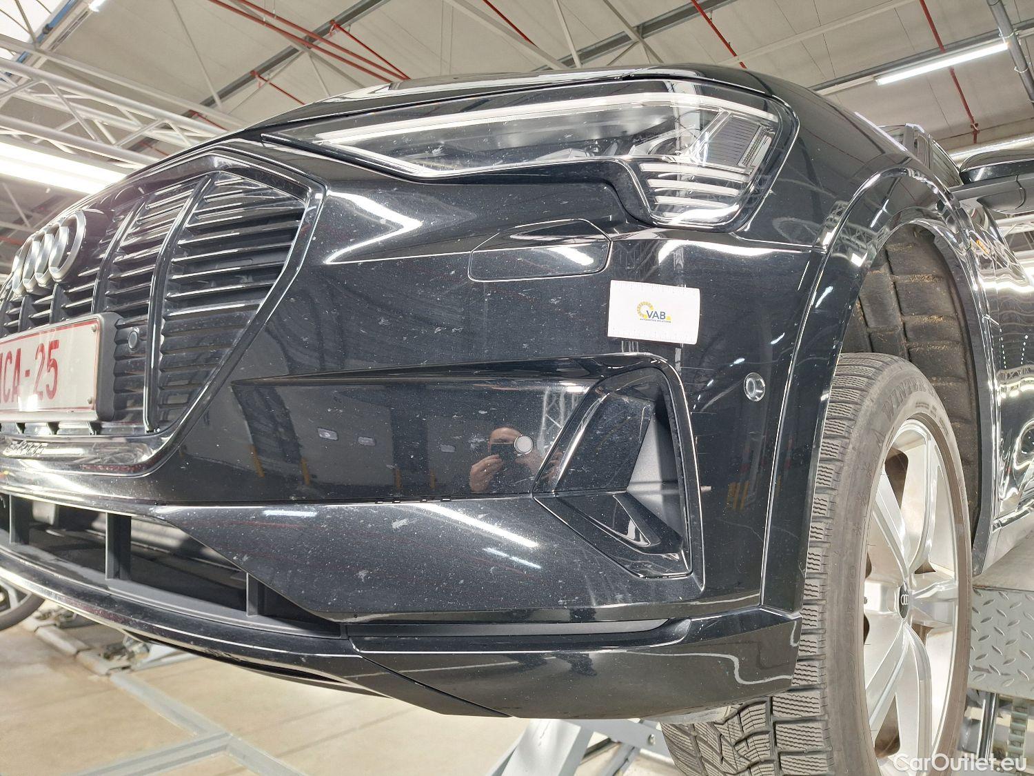  Audi  E-TRON Audi,  '19 BEV, Audi  55 Quattro Advanced 5d #6