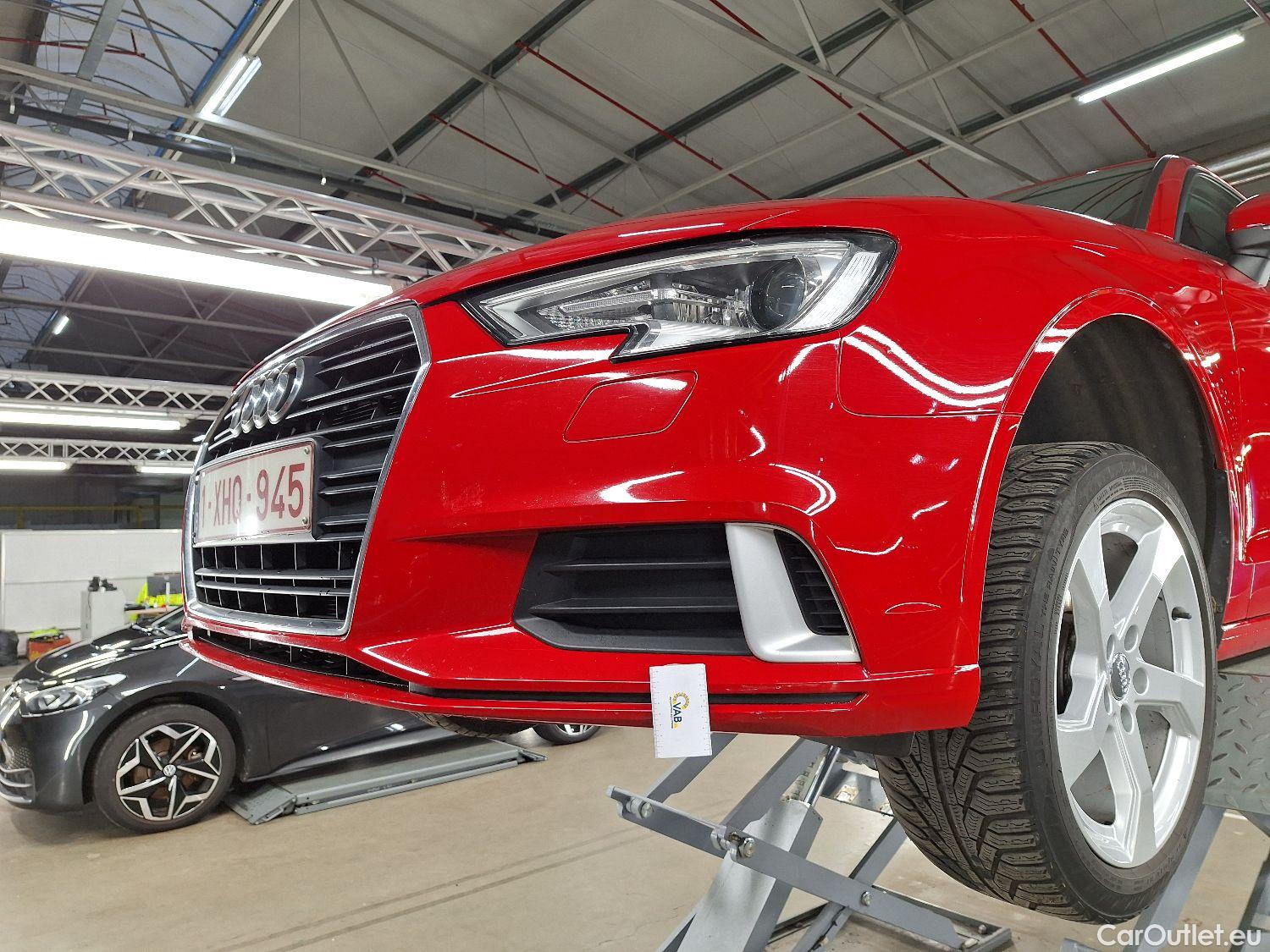  Audi  A3 Audi,  Berline FL'16, Audi  Berline 2.0 TDi 35 110kW Sport 4d #9