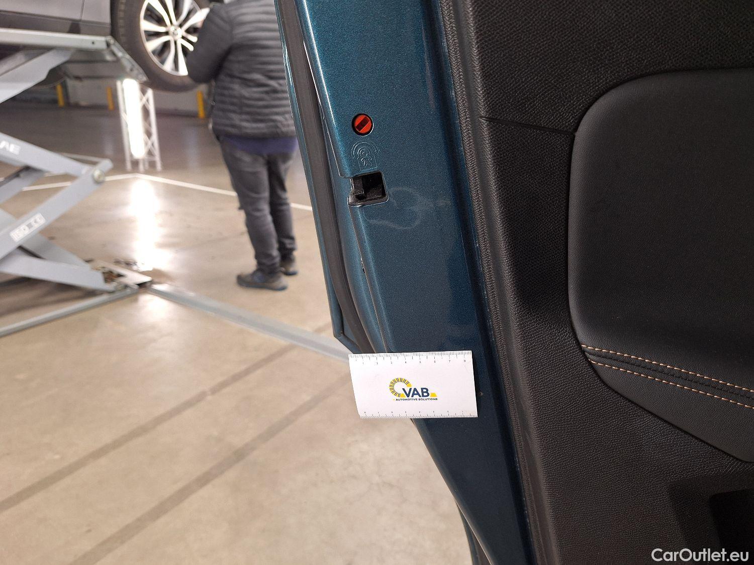  Peugeot  5008 Peugeot,  '16, Peugeot  1.5 BlueHDi 96kW S&S EAT8 GT Line 5d 7pl #18