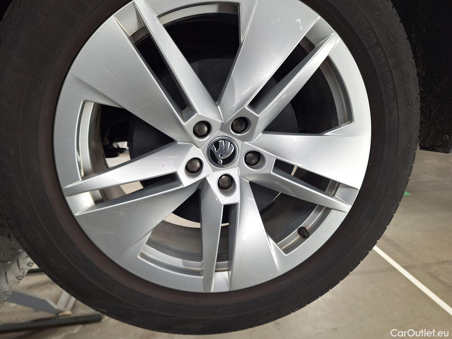  Skoda  ENYAQ Skoda,  '21 BEV, Skoda  iV 80 5d #3