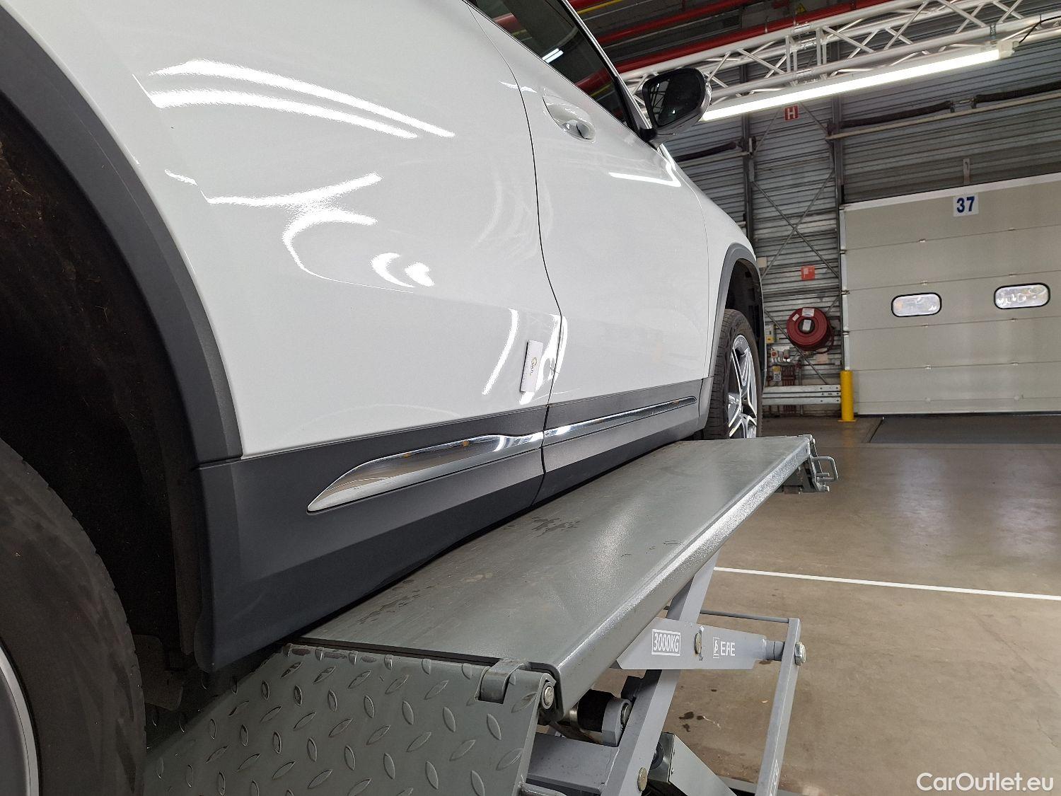  Mercedes  GLA Mercedes,  '20, Mercedes-Benz   250e Business Solution 5d #6