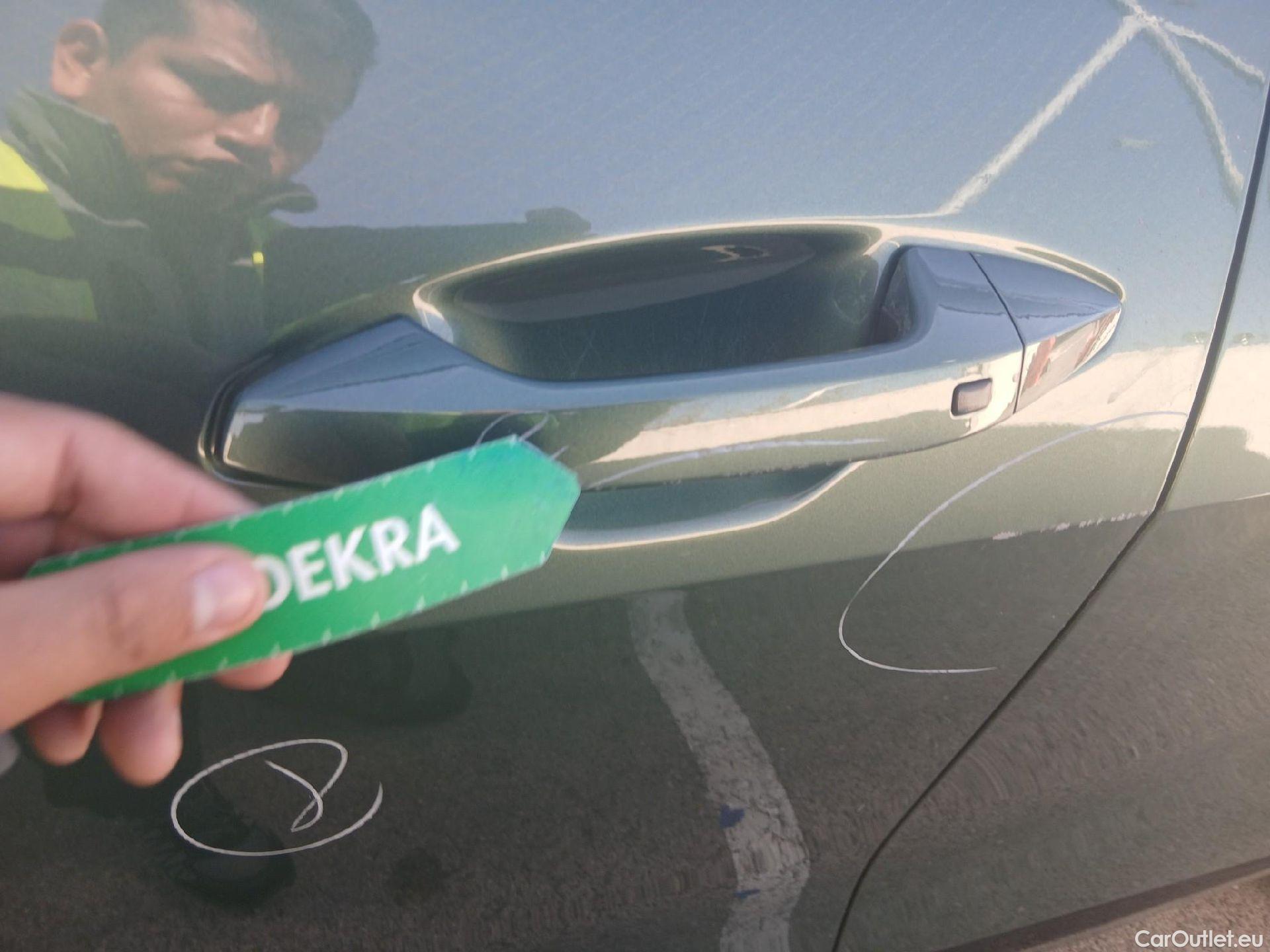  KIA  Sportage KIA  / 2022 / 5P / todoterreno 1.6 T-GDi HEV 171kW (230CV) GT-line 4X2 #15