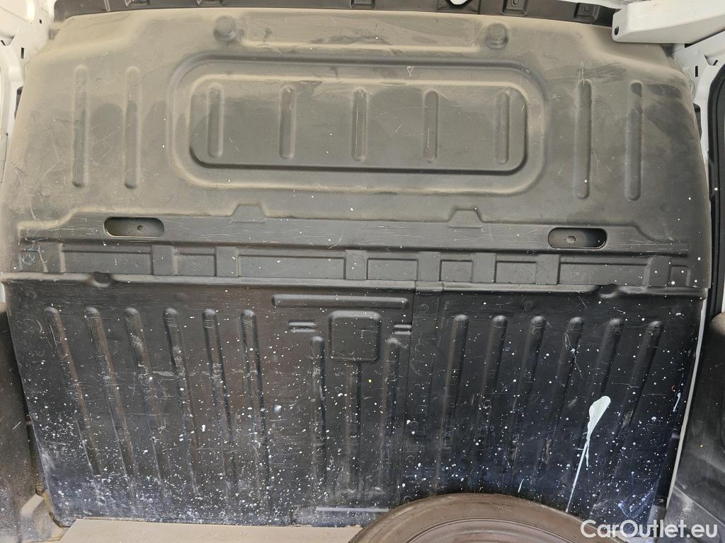  Peugeot  Partner PEUGEOT  / 2018 / 3P / furgón derivado de turismo Pro Standard 600kg BlueHDi 73kW (AC) #22