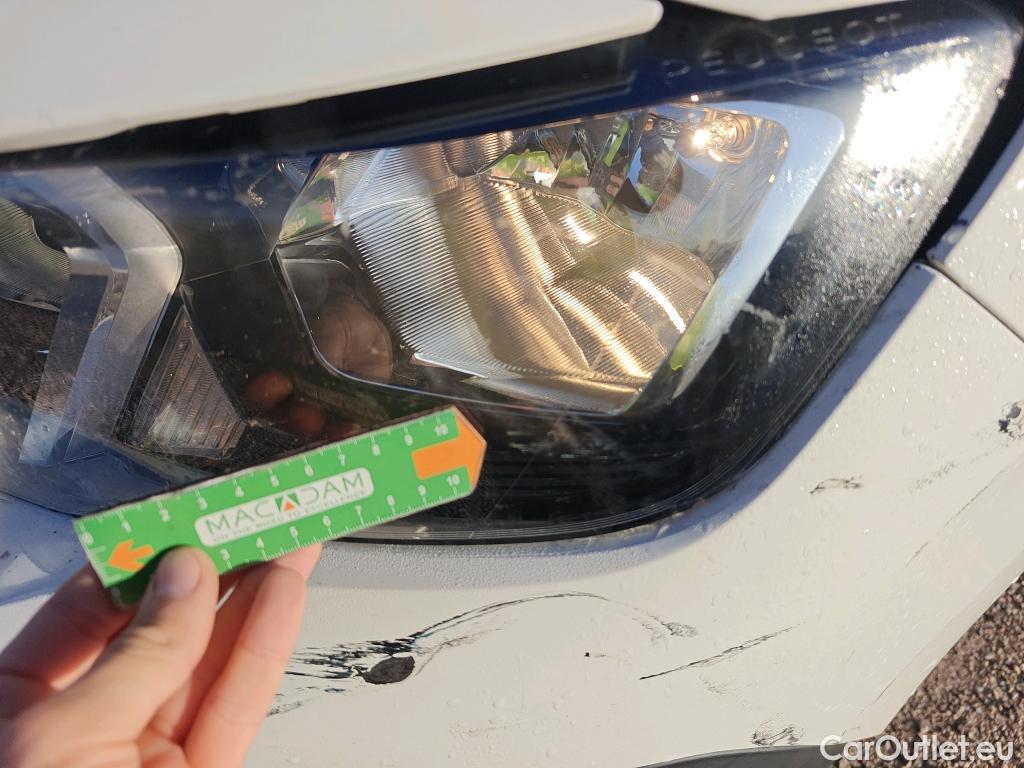  Peugeot  Partner PEUGEOT  / 2018 / 3P / furgón derivado de turismo Pro Standard 600kg BlueHDi 73kW (AC) #33