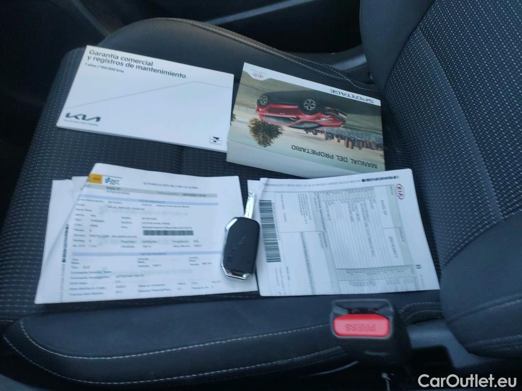  KIA  Sportage KIA  / 2018 / 5P / todoterreno 1.6 GDi 97kW (132CV) Black Edition 4x2(SP) #3