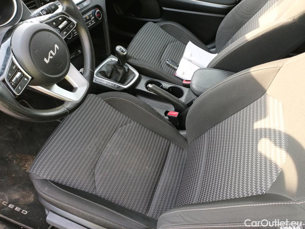  KIA  XCeed KIA  / 2022 / 5P / todoterreno 1.0 T-GDi Drive 88kW (120CV) #19